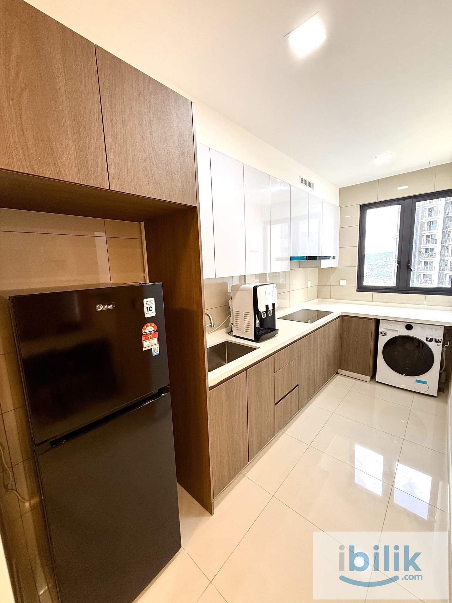 Fully Furnished Middle Room, Ready to Move In! Link to MRT, LRT & Mall - Image 4