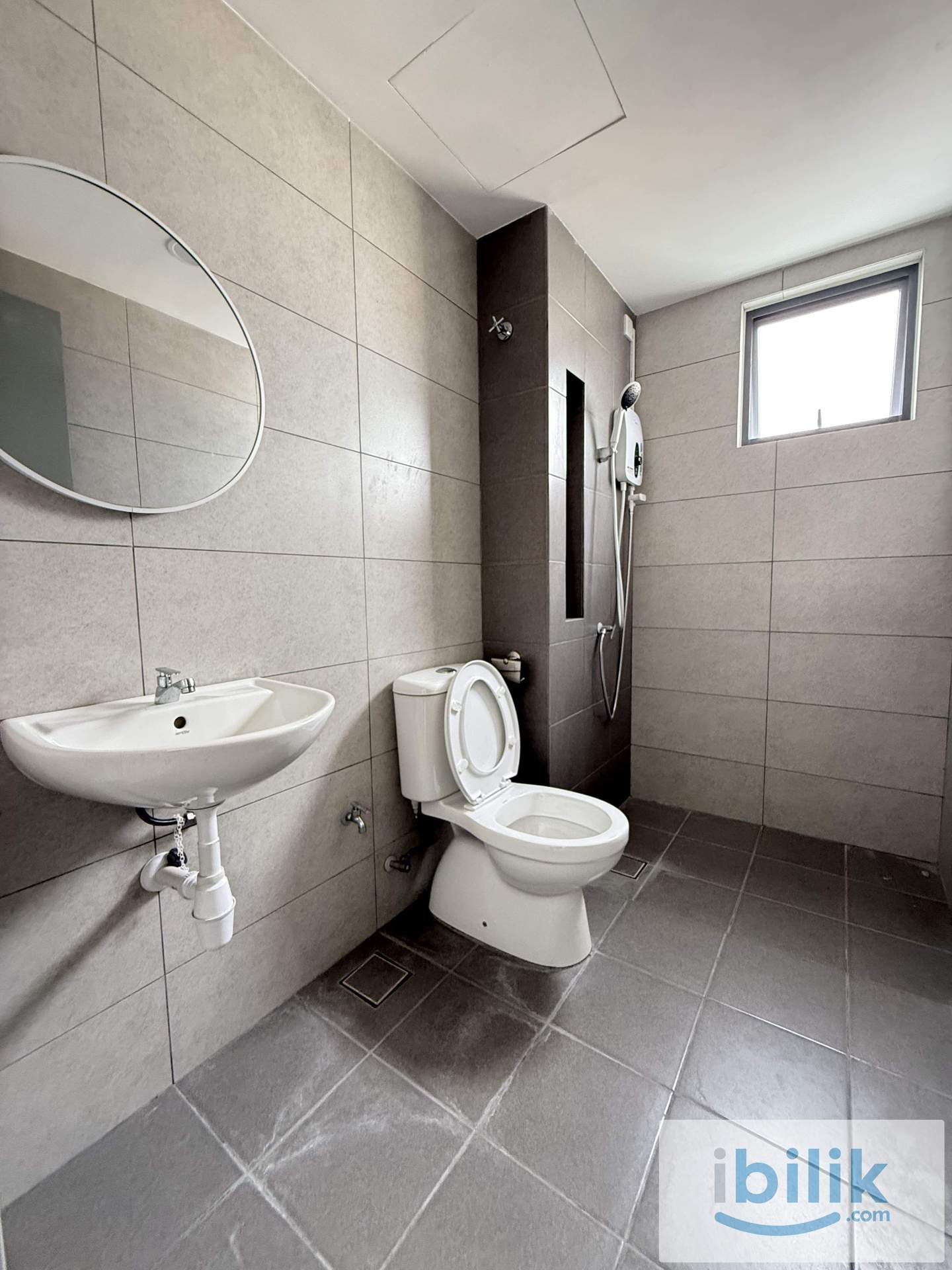 Female Unit, Fully Furnished Middle Room, 50m LRT Salak Selatan - Image 7