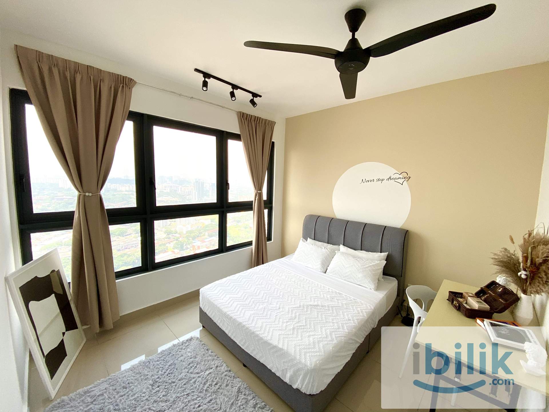 7 Min Walk to MRT & LRT Maluri, Fully Furnished Big Medium Room - Image 1