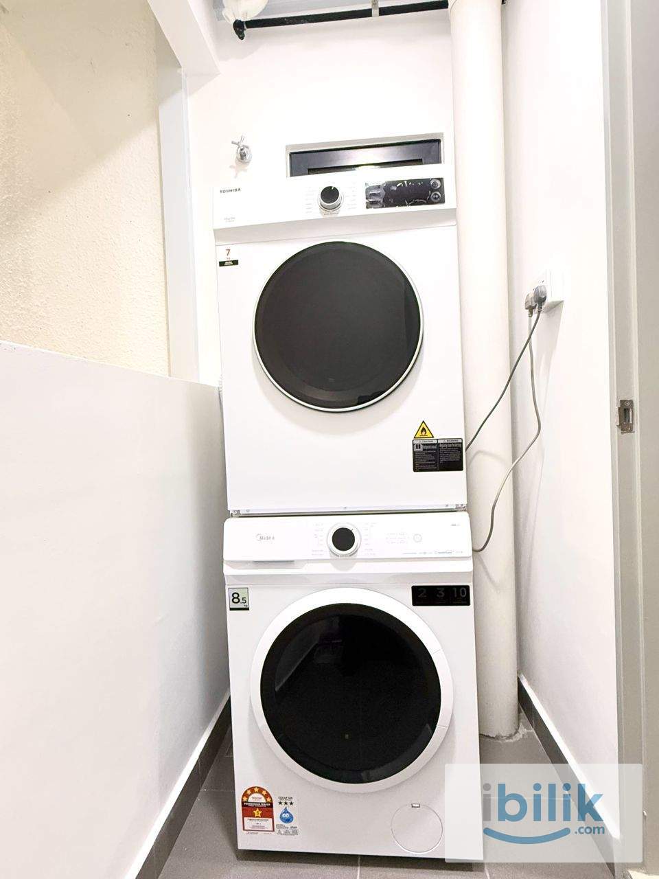 Master Bedroom w/ Private Bathroom, Ready to Move In! Walk to MRT LRT - Image 7