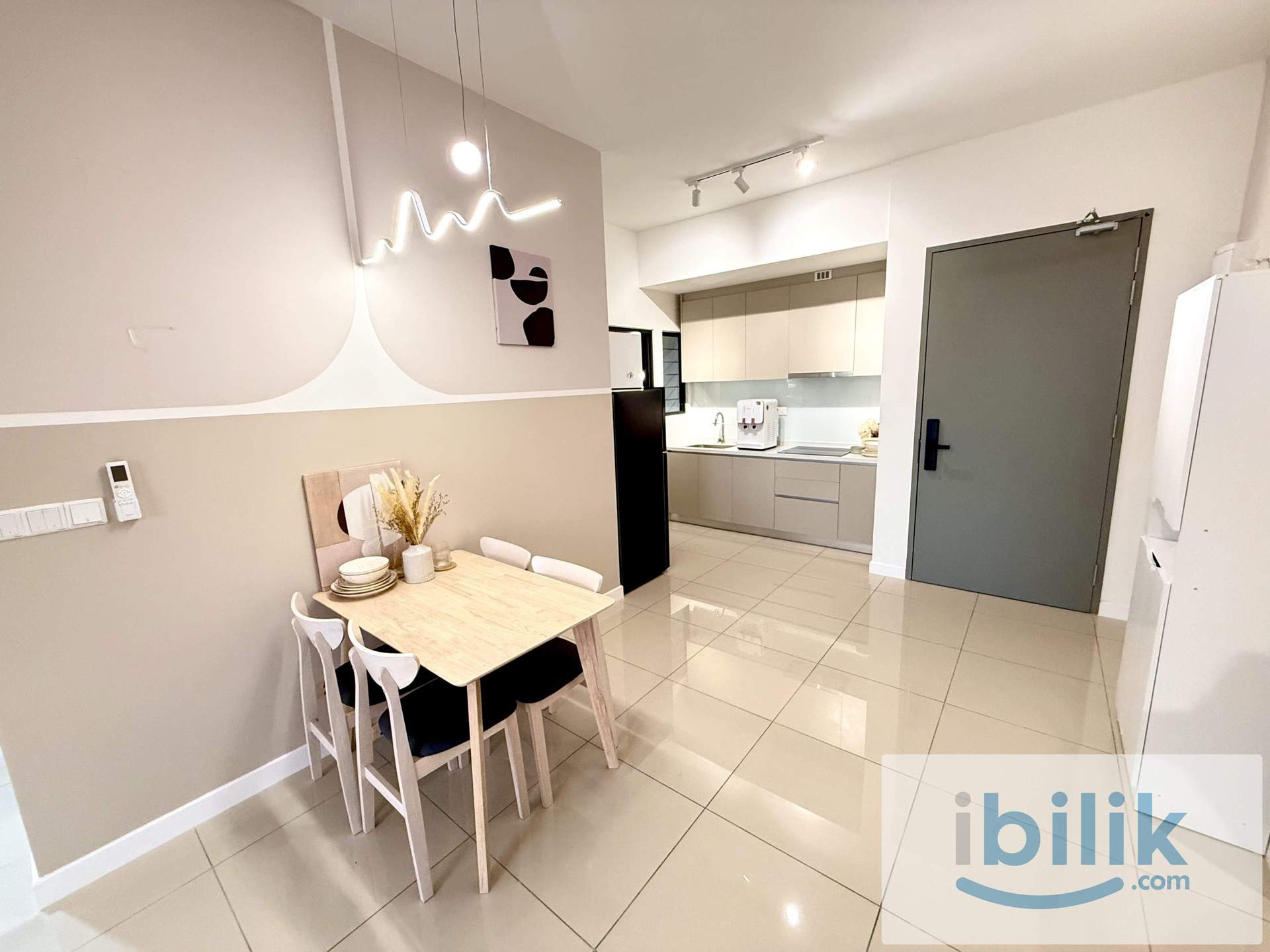 1 Min Walk PUDU LRT, SKYLINE KL, Small Room, BUKIT BINTANG, KL SENTRAL - Image 6