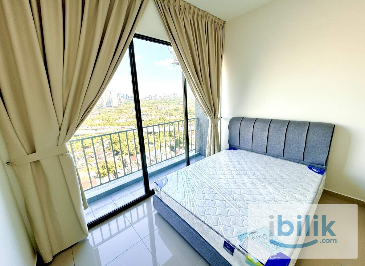 Brand New Fully Furnished Balcony Room, Ready to Move In!  - Image 4