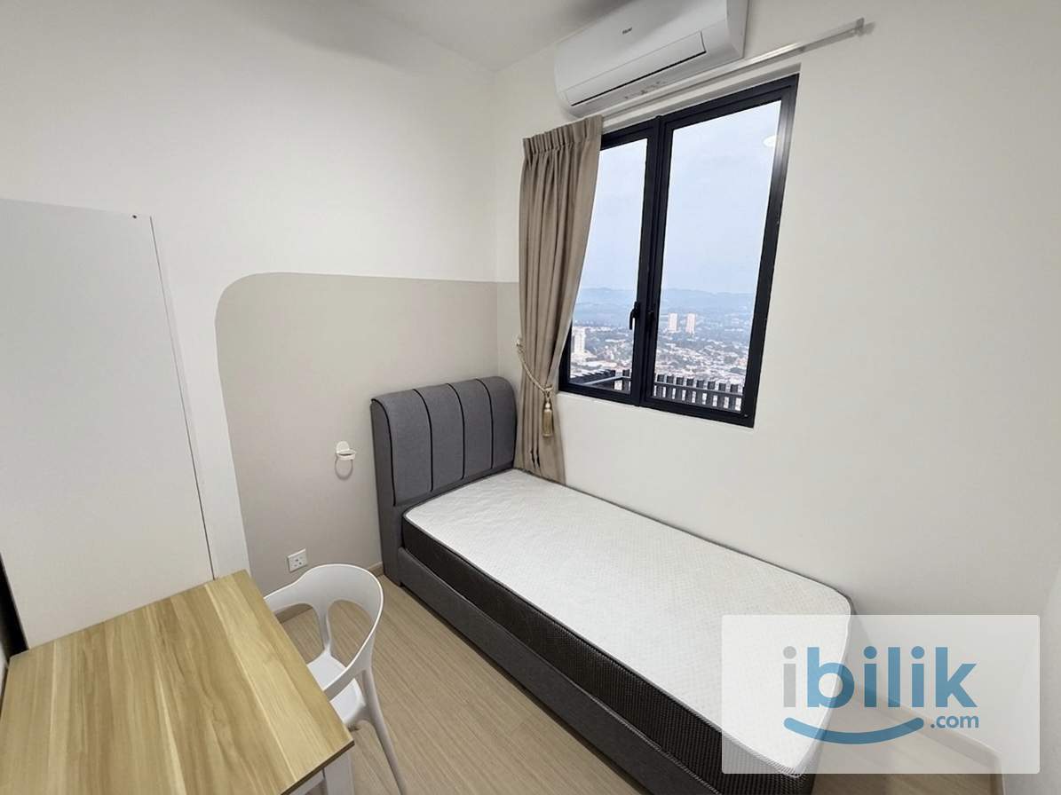 1 Min Walk to MRT, Fully Furnished Small Room, 1 July Move In!  - Image 1