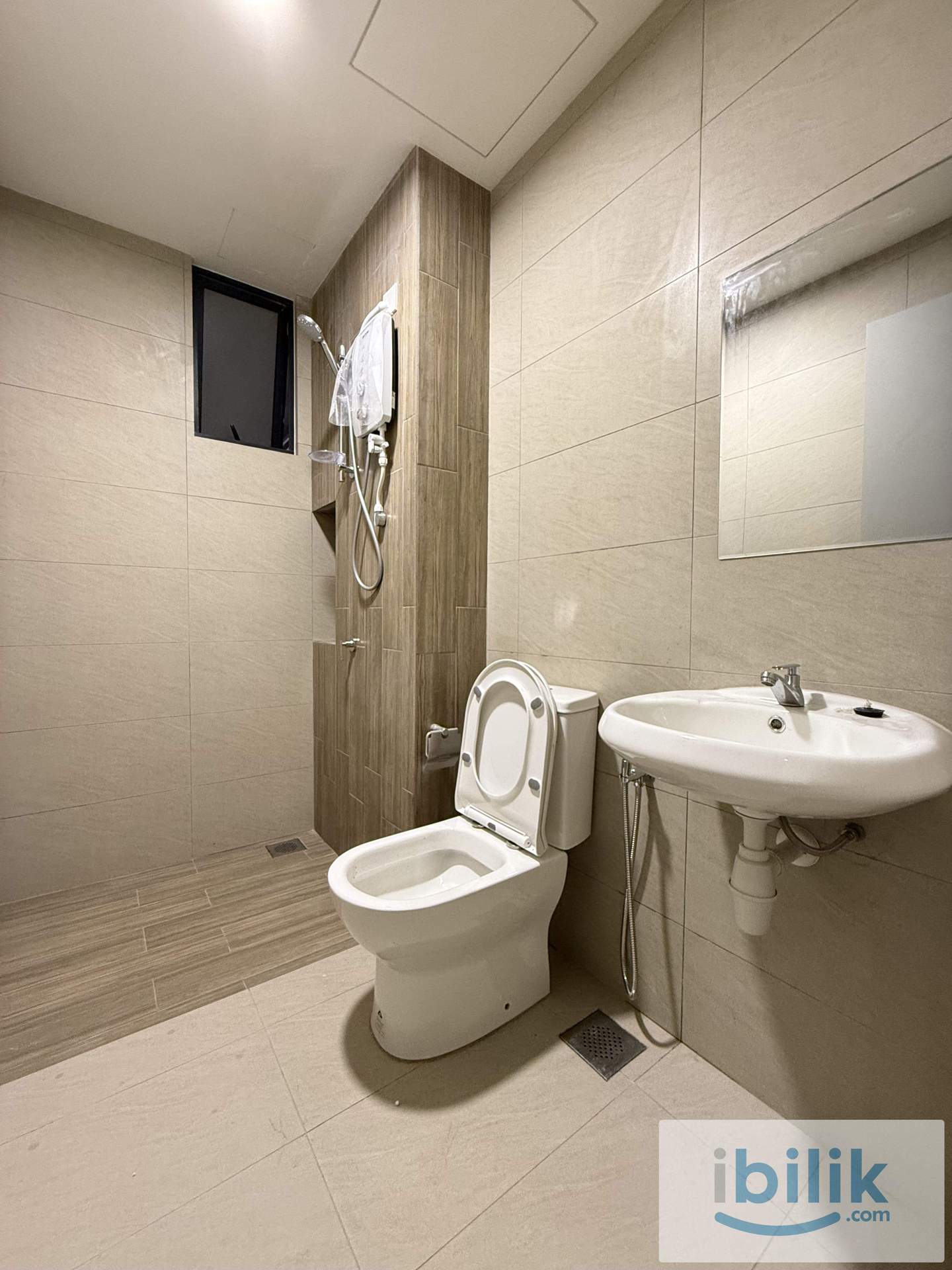 1 Min Walk to MRT, Fully Furnished Big Medium Room, Ready to Move In!  - Image 9