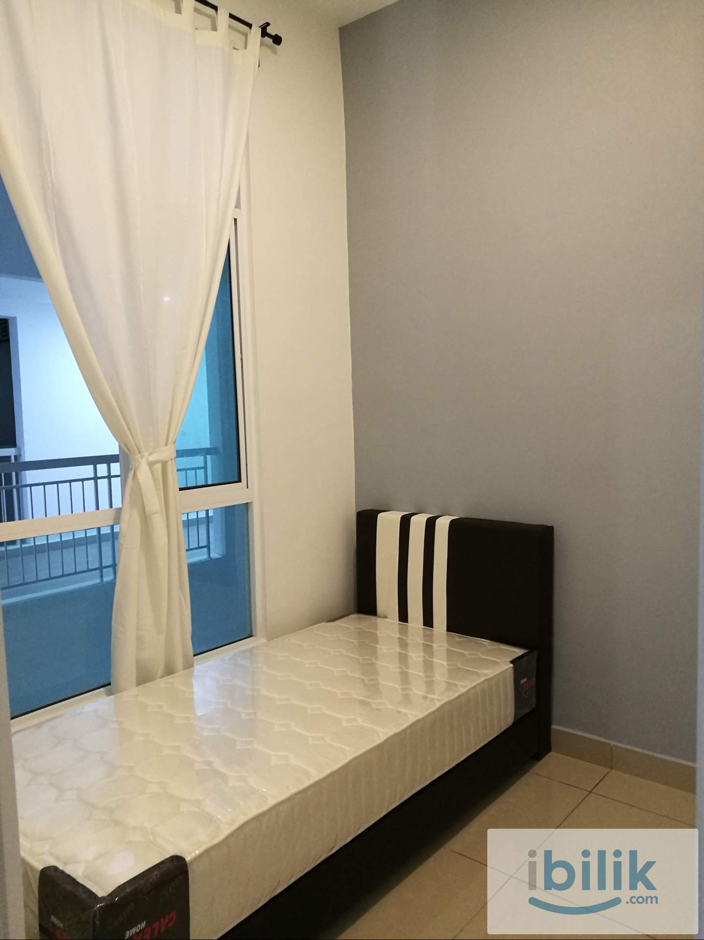 Saville D'Lake Single Room For Rent - Image 1
