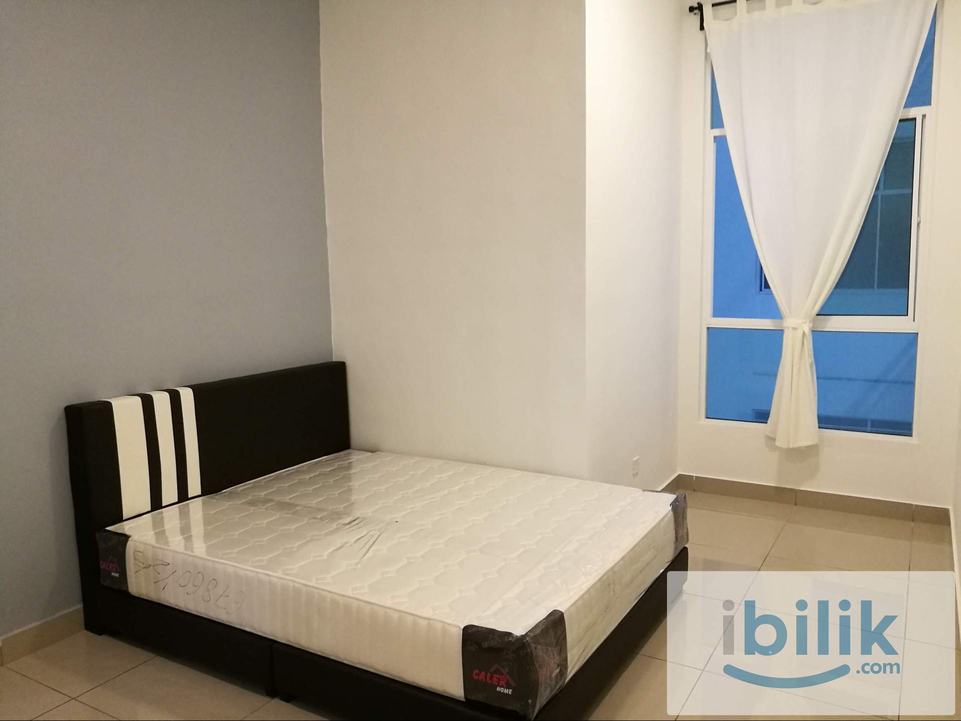 Saville D'Lake Medium Room for Rent - Image 2