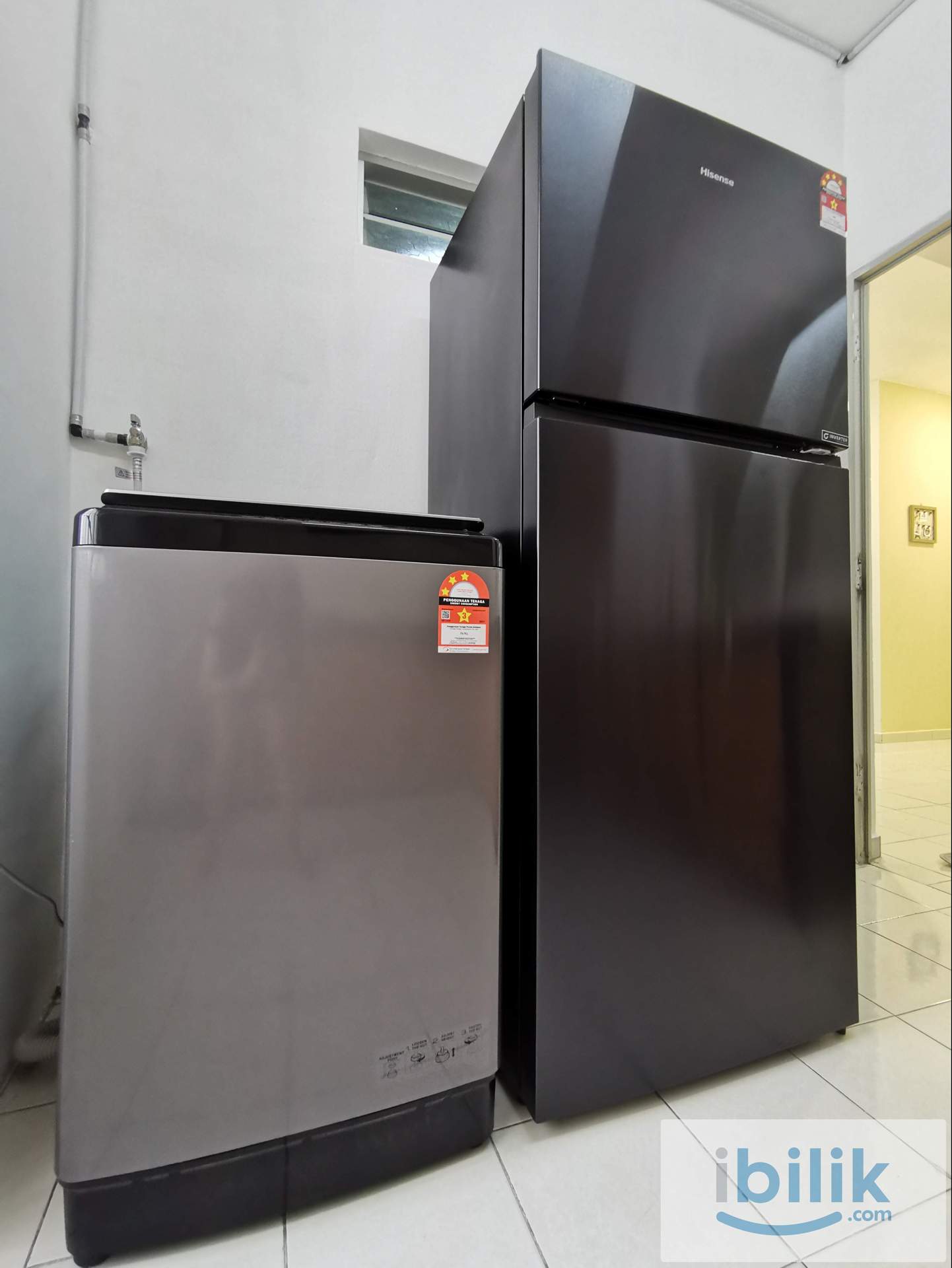 Middle room with aircon near queensbay mall - Image 4