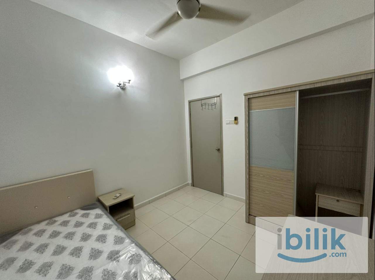 Bayan lepas aircon room golden triangle 1 condominium - Image 2