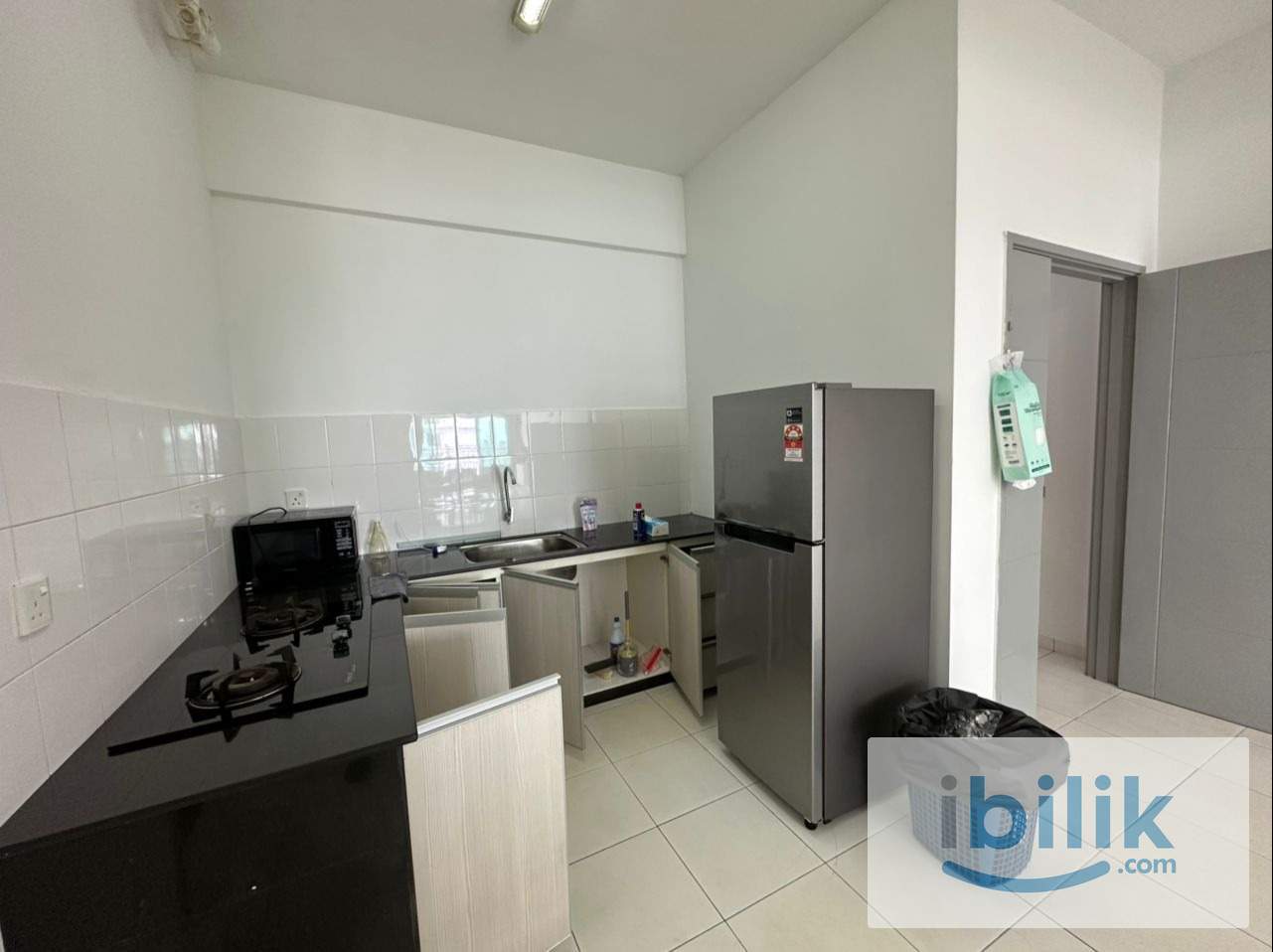 Bayan lepas aircon room golden triangle 1 condominium - Image 5