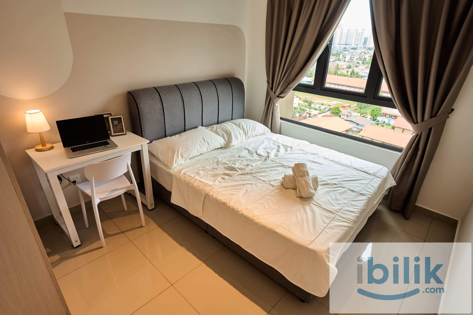 Fully Furnished Medium Room, Ready Move In Mixed & Chinese Unit    - Image 2