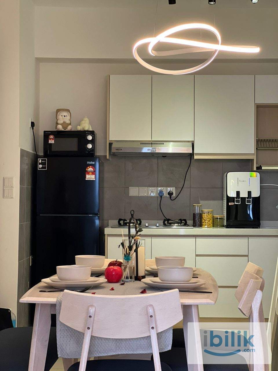 Fully Furnished Medium Room, [2 min walk to MRT Sri Raya] Mixed & Chinese Unit - Image 5