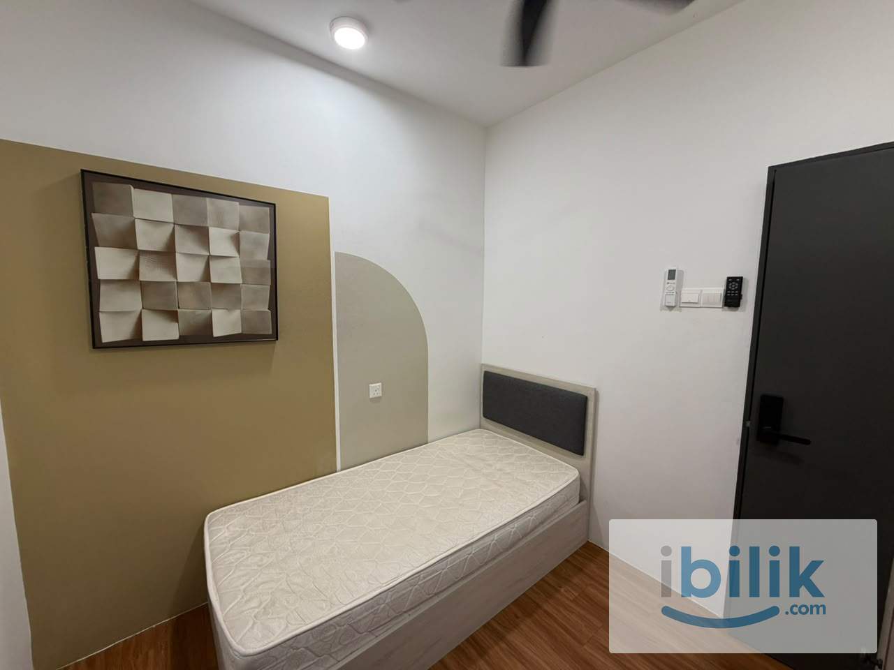 Small Room Ready to move in & Viewing Anytime - Image 1