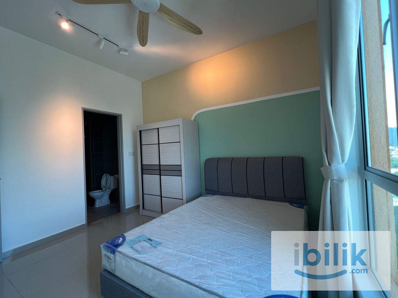 FEMALE Unit/ Fully Furnished Master Room / Ready to Move In - Image 1