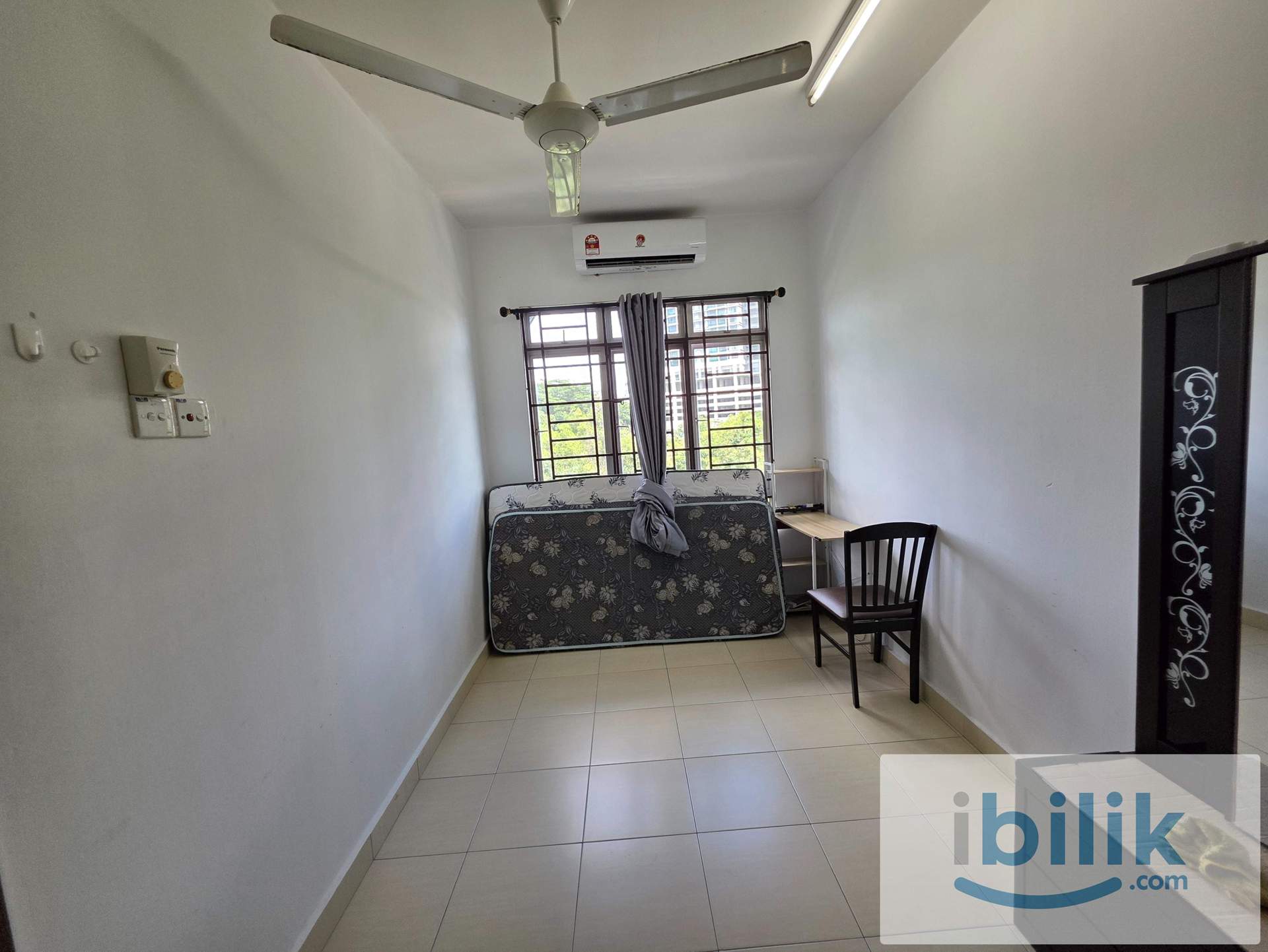 Aircond included medium room - Image 3