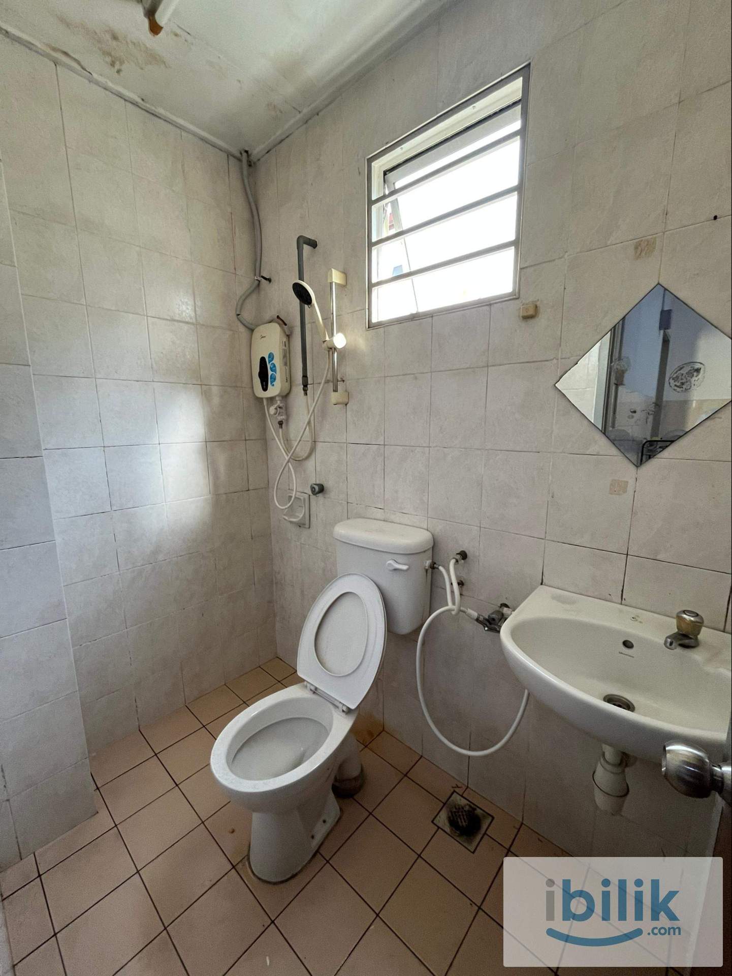 Single bedroom at Setia alam 🔥 | near to Setia city mall 🛍️ - Image 4