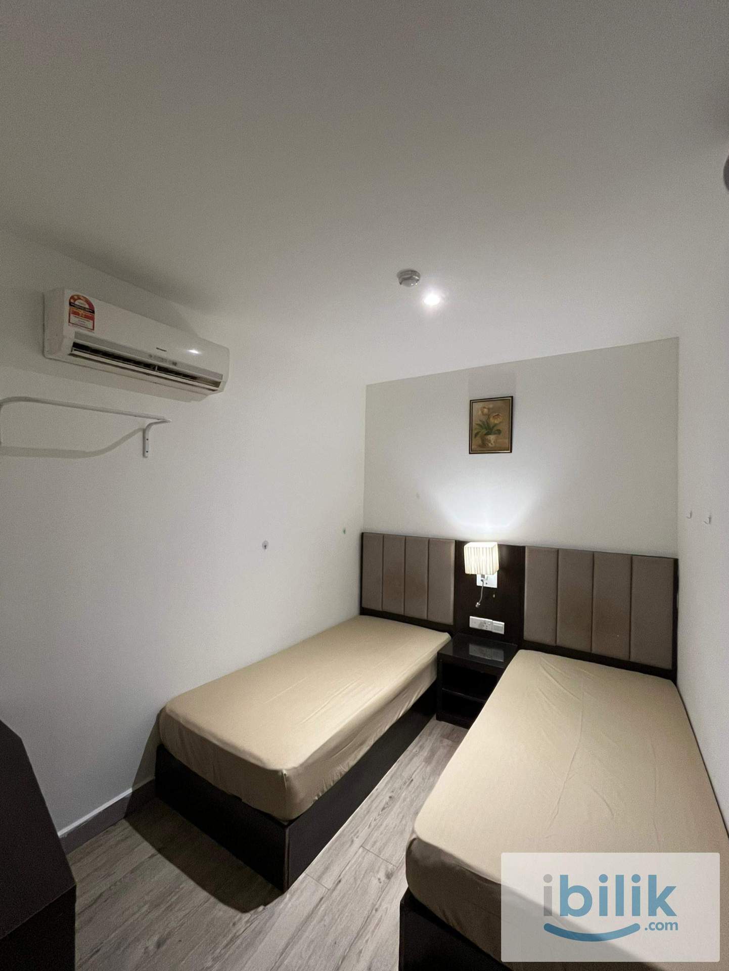 New room Co-living at Petaling street 🔥 | 3 mins walk to MRT/LRT Pasar seni 🚆 - Image 1