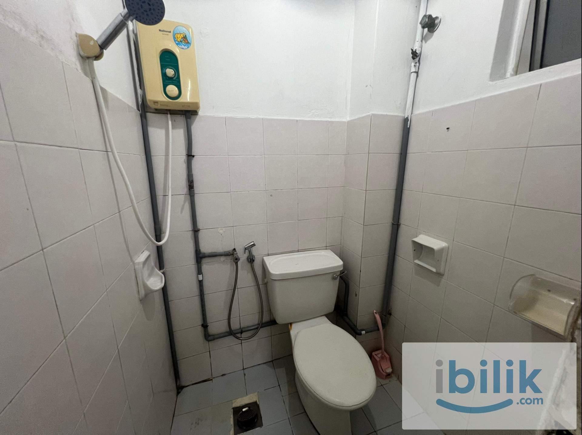 near to bus stop bandar utama 🚏 | single bedroom 💯 - Image 3
