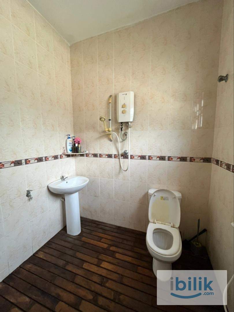 5 MINS DRIVE TO SETIA CITY MALL 💯 | SINGLE BEDROOM  - Image 4
