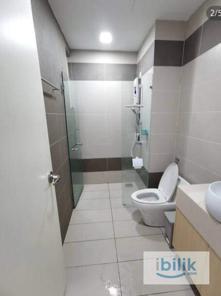 middle room - Image 6