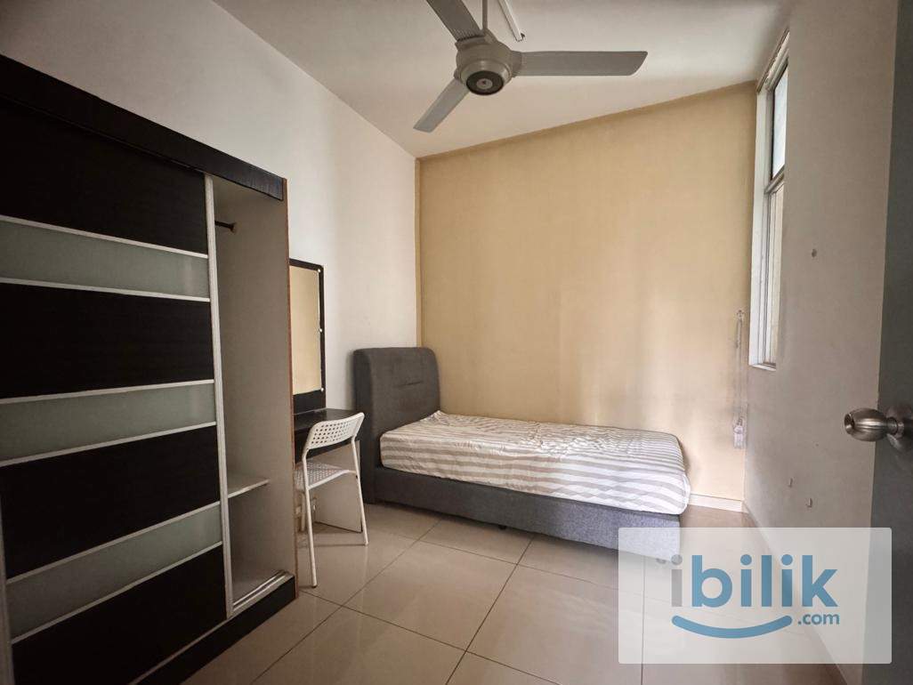 Master Room at Midfields, Sungai Besi - Image 3