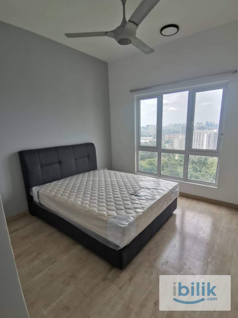 Cheapest Master Room At The Holmes HUKM - Image 1