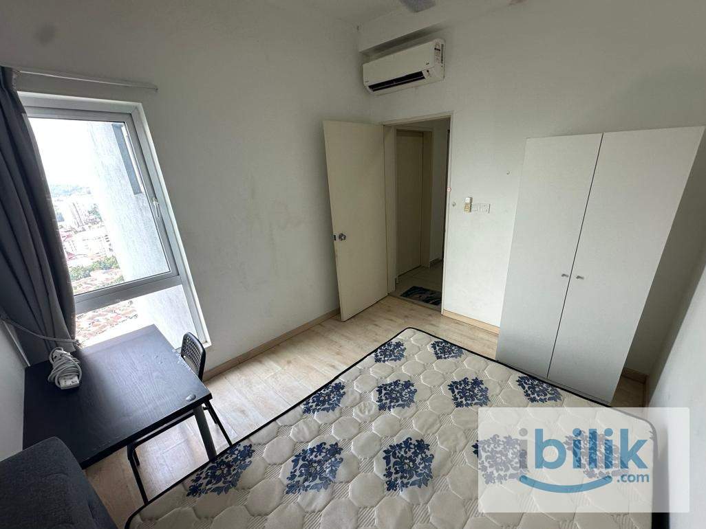 Cheapest Master Room At The Holmes HUKM - Image 2