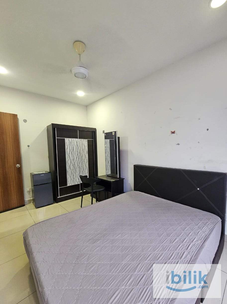 Middle Room at Suasana Lumayan, Bandar Sri Permaisuri - Image 3