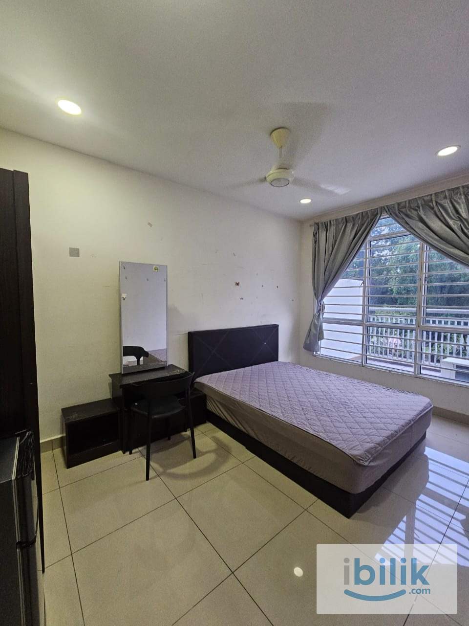 Middle Room at Suasana Lumayan, Bandar Sri Permaisuri - Image 1