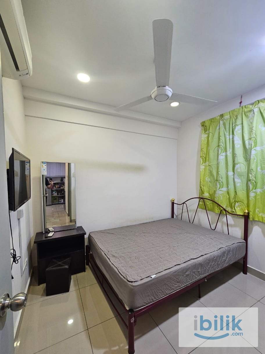 Middle Room at Suasana Lumayan, Bandar Sri Permaisuri - Image 8