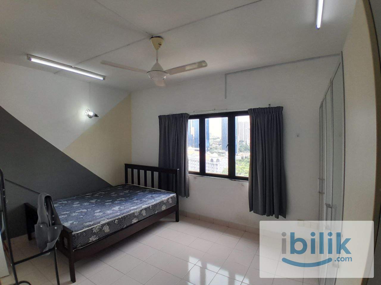 [Sri Putramas 1] Mixed Gender Unit Medium Room Rent with Bed, Mattress, Aircond, Wardrobe, Table & Chair Near Bandar  - Image 6