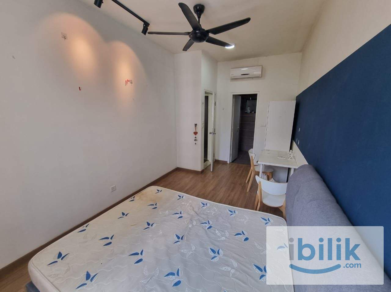 [The Green Shah Alam] Mixed Gender Unit Master Room Private Bathroom - Image 1