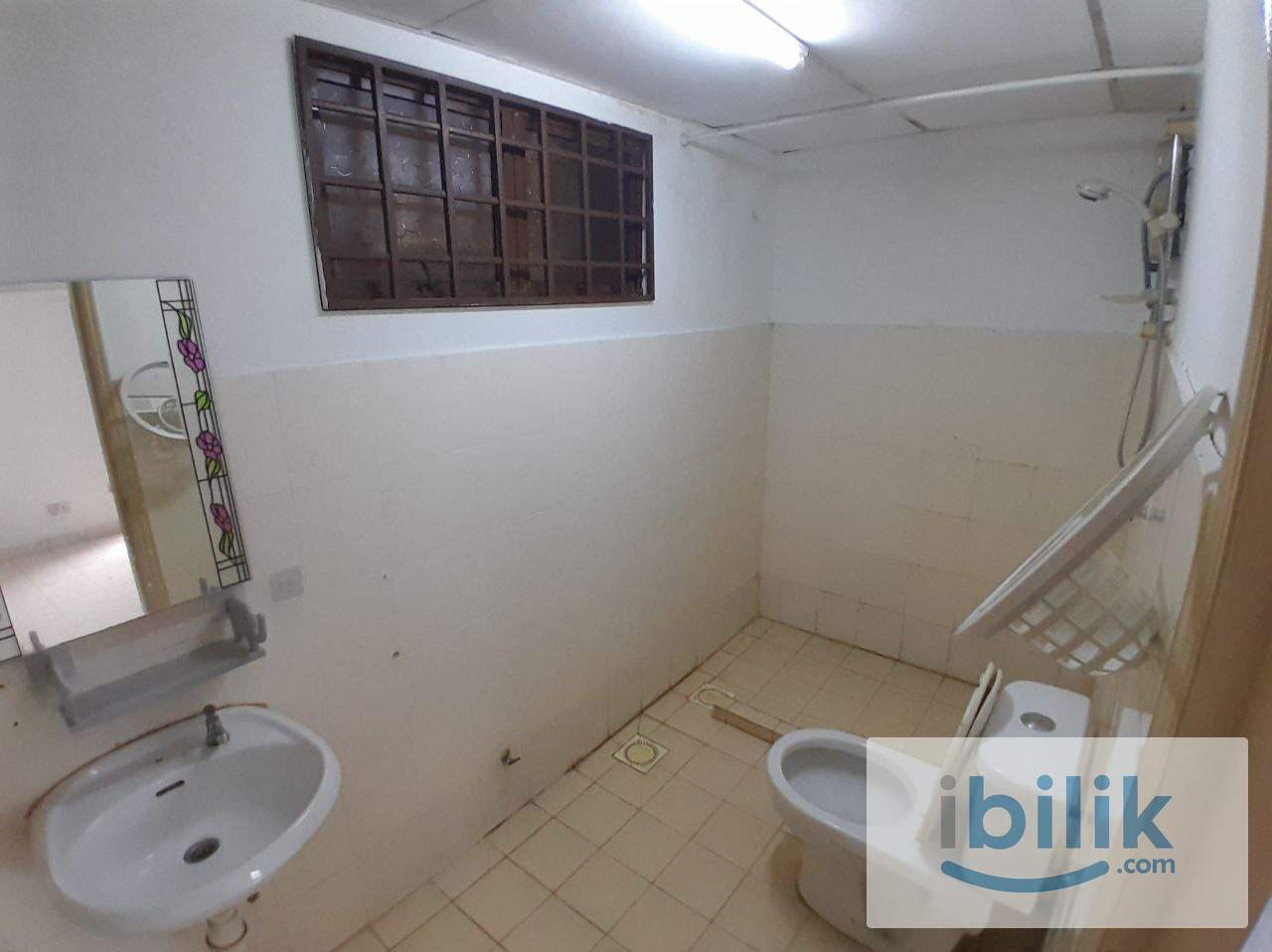 [Palm Spring] Master Room Rent Near MRT Surian, IOI Damansara Mall, Sunway Nexis, Giza Mall - Image 4
