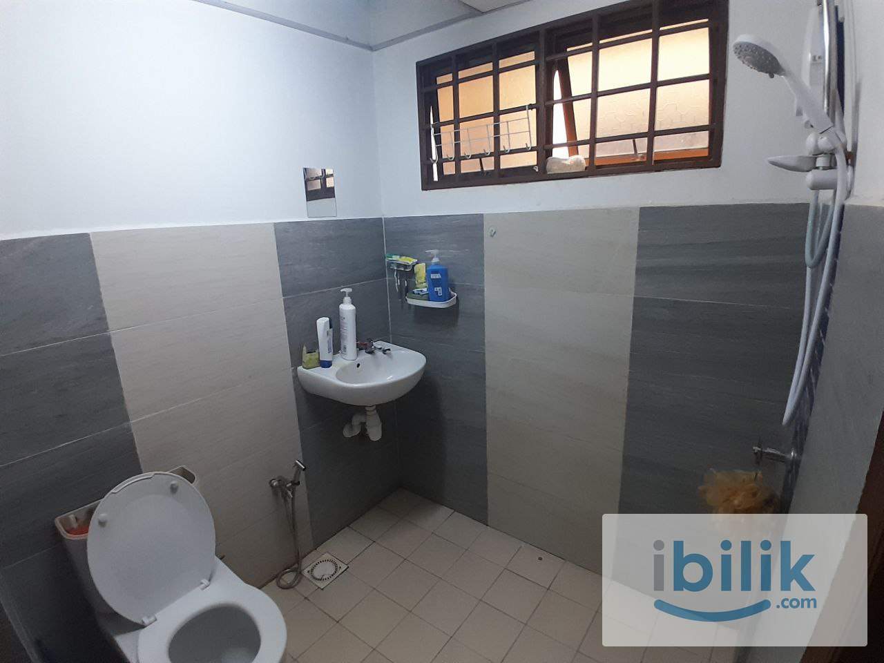 [Palm Spring] Single Room with Aircond & Window Rent - Image 4
