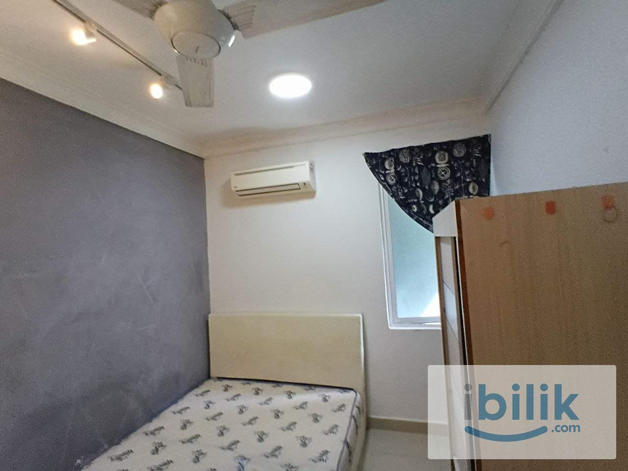 [Pacific Place] Near LRT Small Room with Aircond Rent, Mixed Gender Unit - Image 1