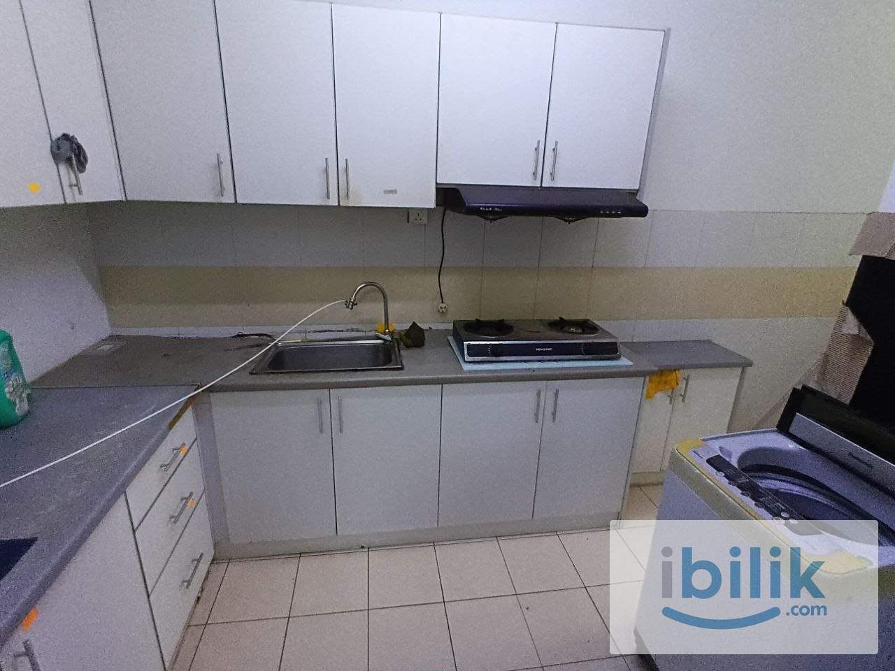 [Pacific Place] Near LRT Small Room with Aircond Rent, Mixed Gender Unit - Image 4