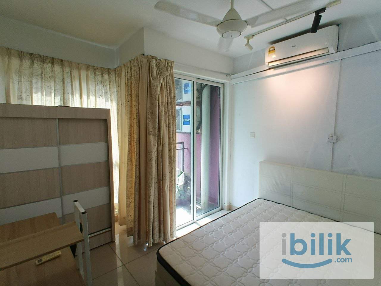 [Pacific Place] Mixed Gender Unit Medium Room with Balcony Rent - Image 1