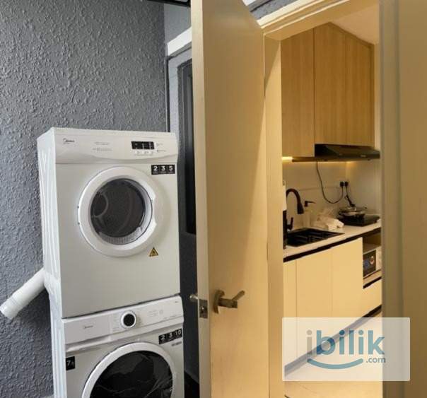 Medium Furnished Room near MRT – Meta Residence Seri Kembangan (Muslimah) - Image 9