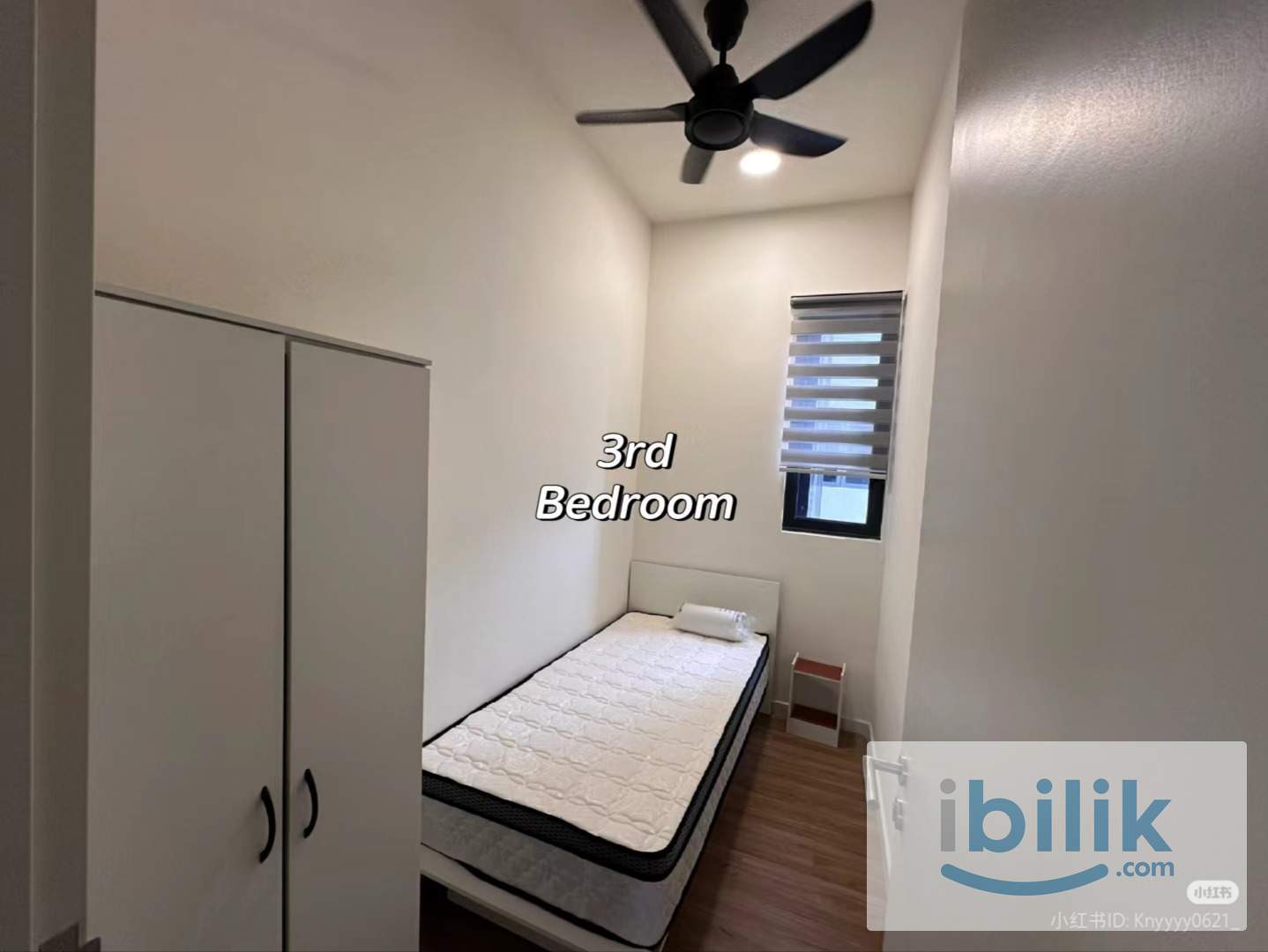 Small Room RM500 - Image 1