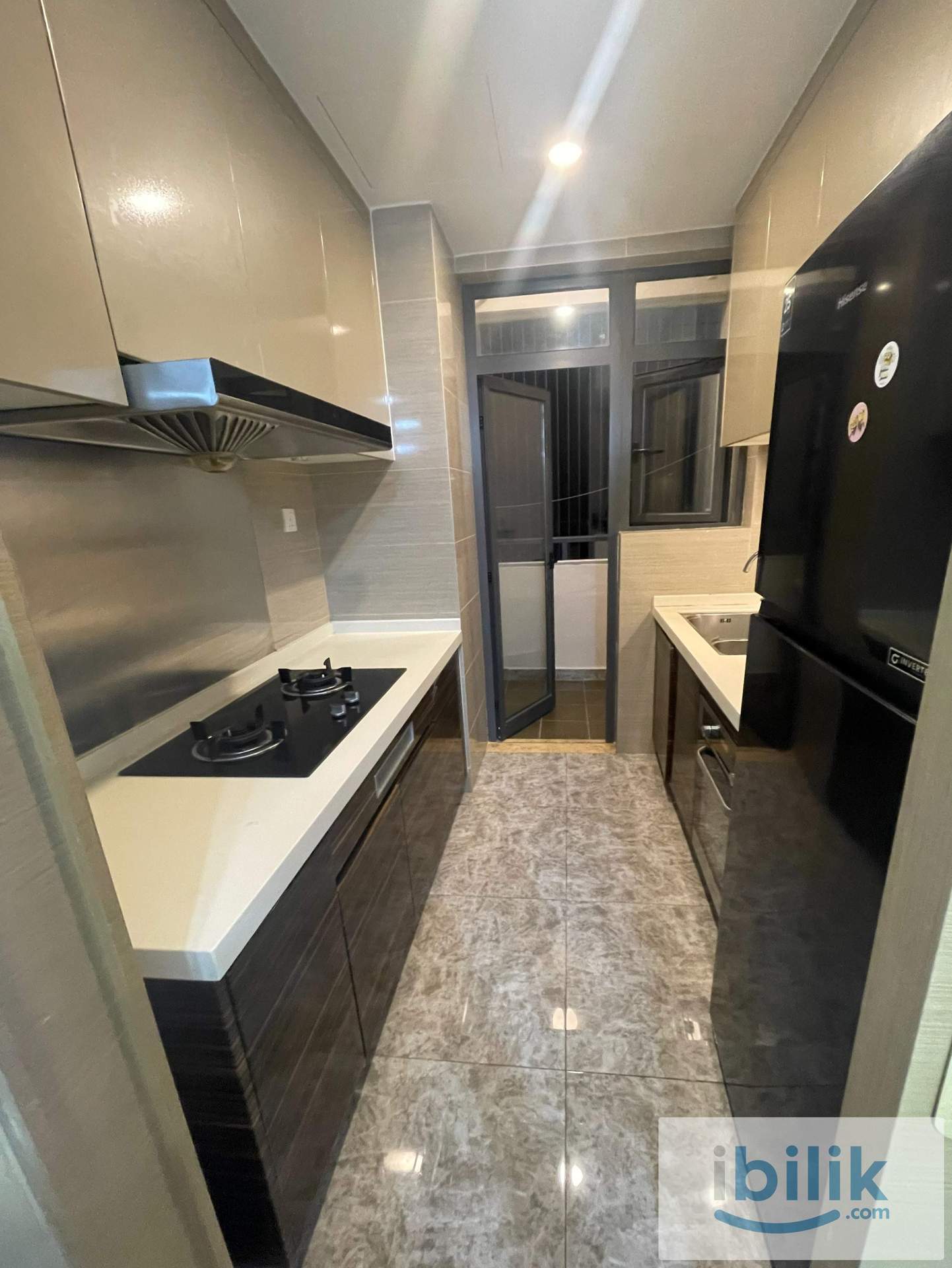 New R&F room (sheltered and short walk to CIQ ) - NO AGENT FEE - Image 8