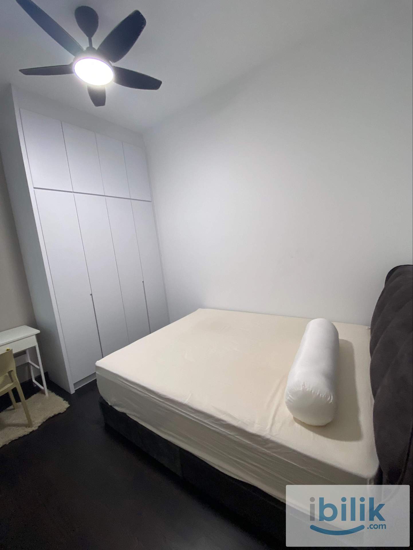 R&F new and Spacious room (big wardrobe) for rent - Image 4