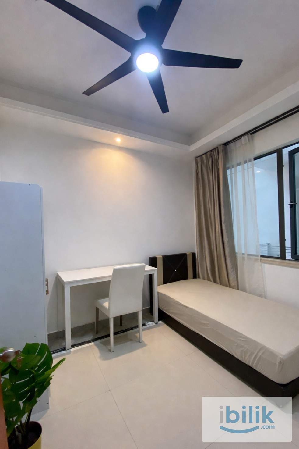 R&F Princess cove room (RM1,000 all in) for rent - mins walk to CIQ   - Image 1