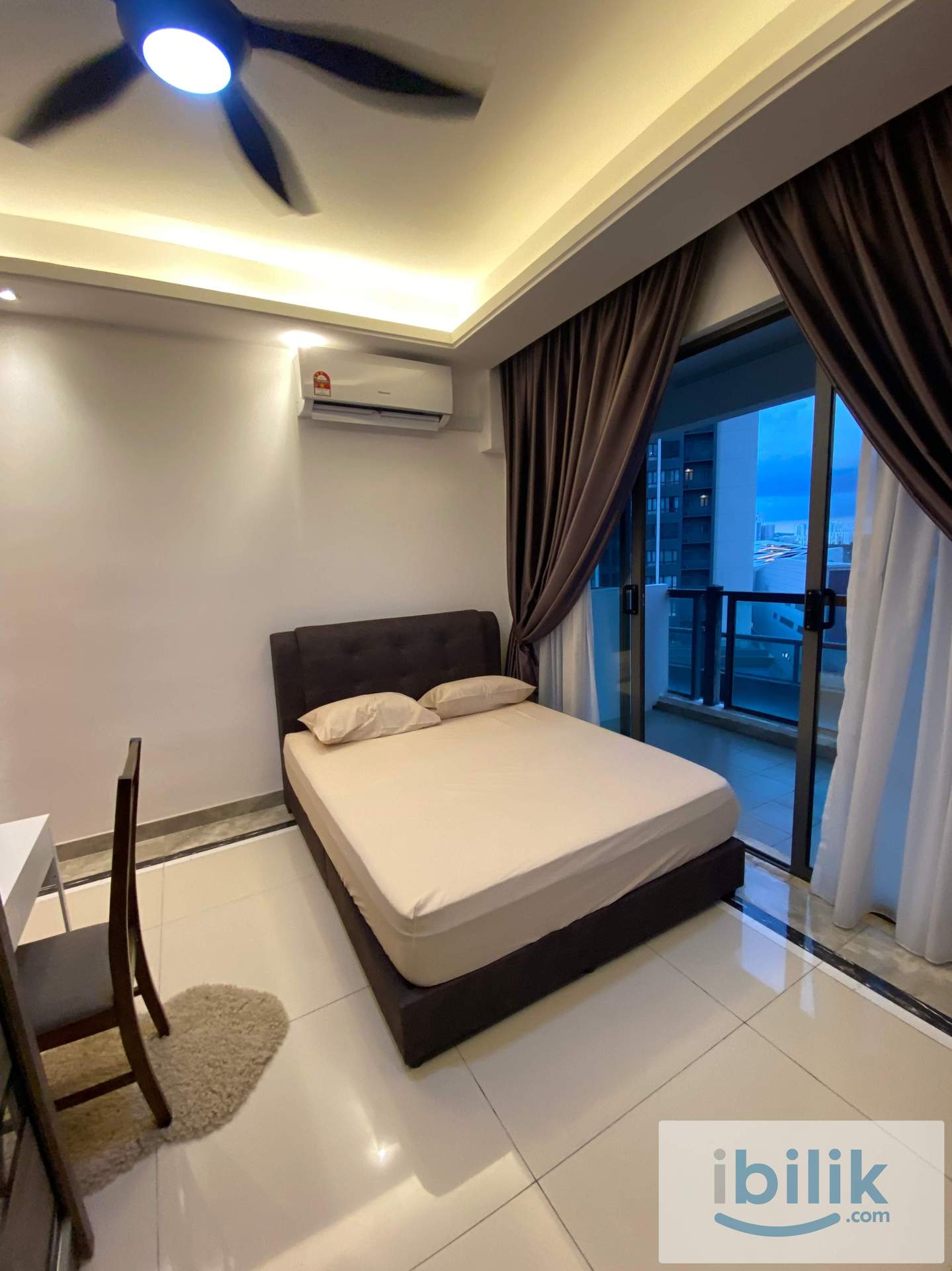 R&F mall Balcony room (with Smart TV) for rent - Image 1