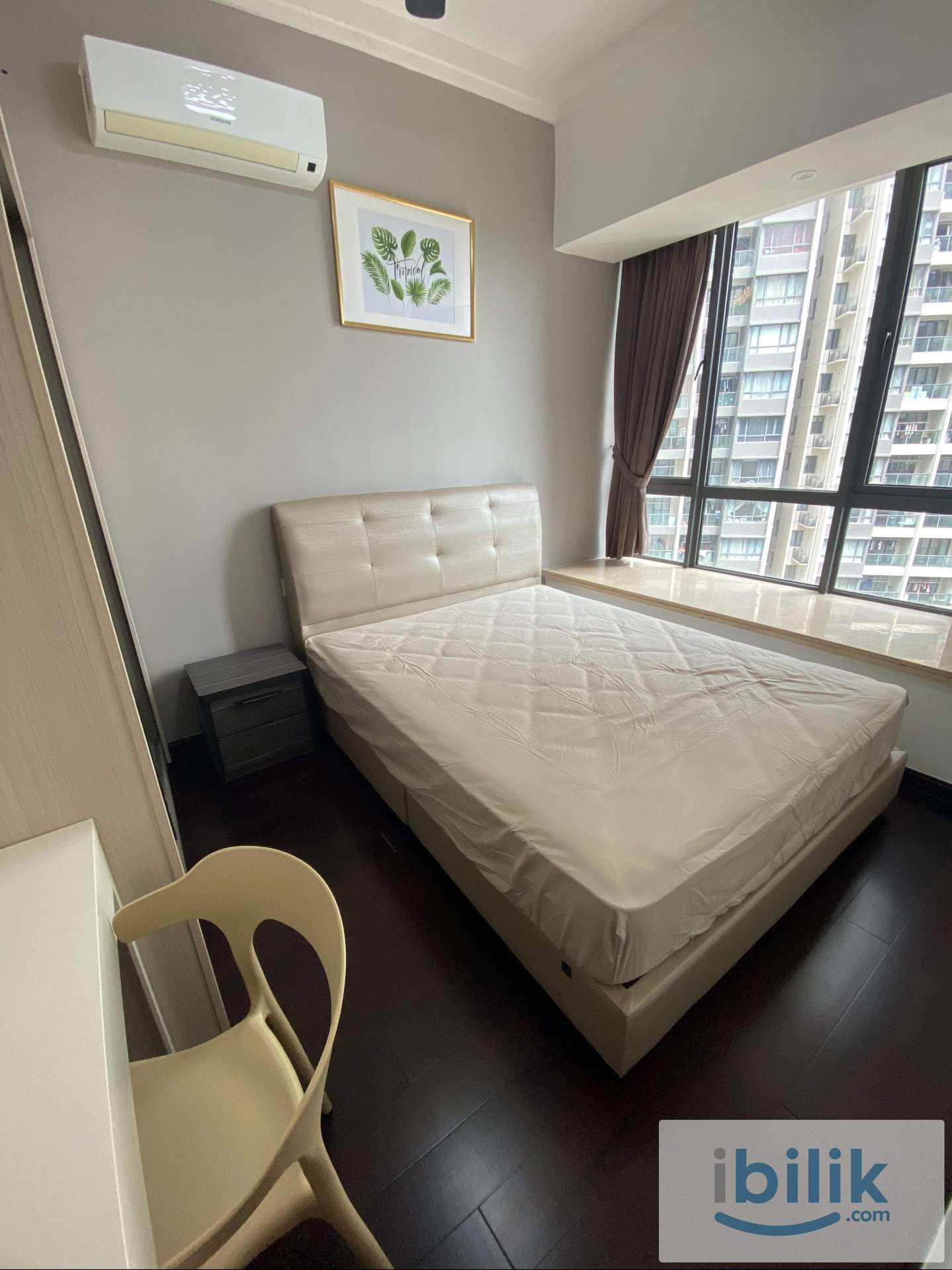 R&F Mall Room (Queen bed) for rent  - Image 3