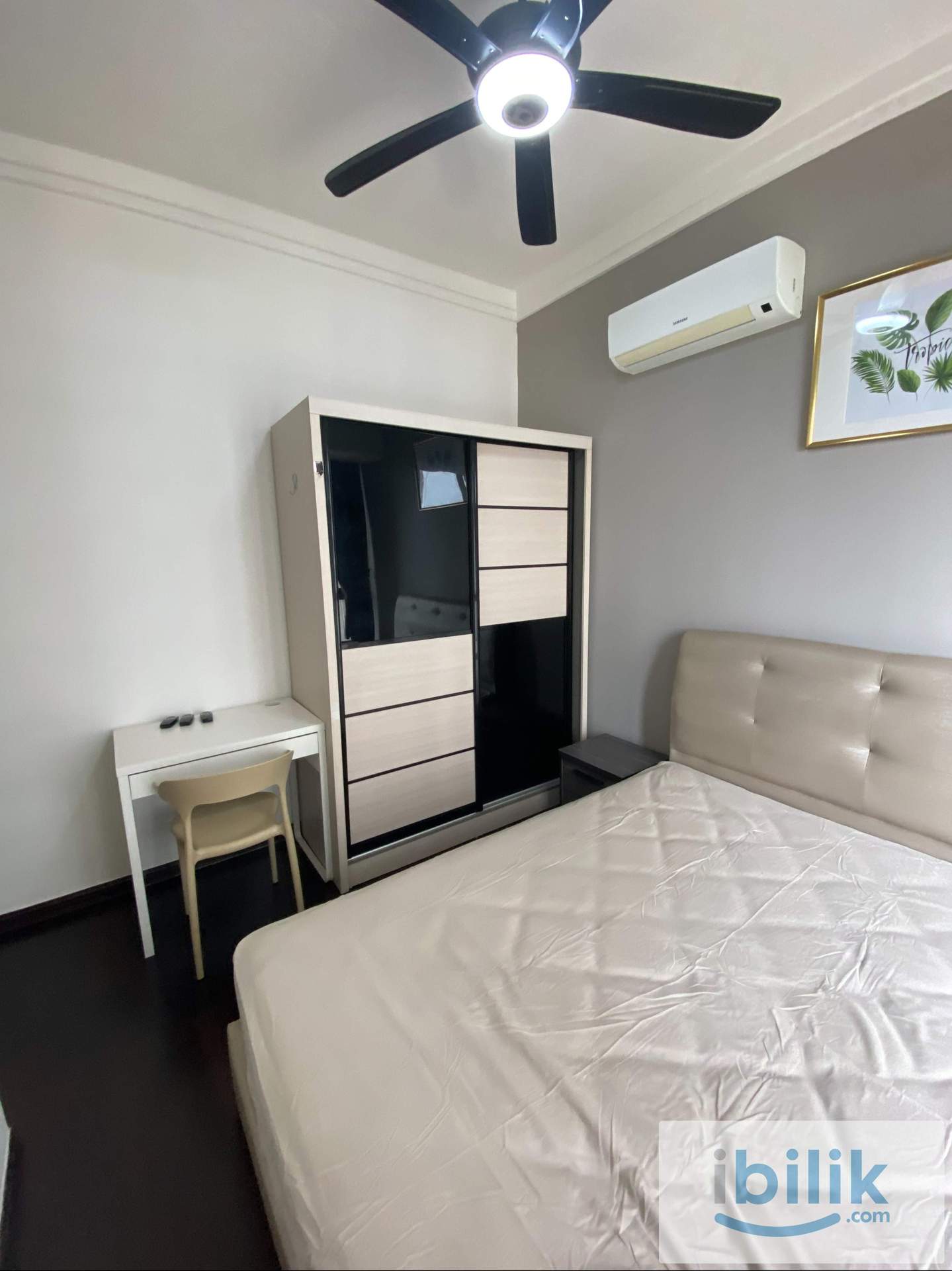 R&F Mall Room (Queen bed) for rent  - Image 7