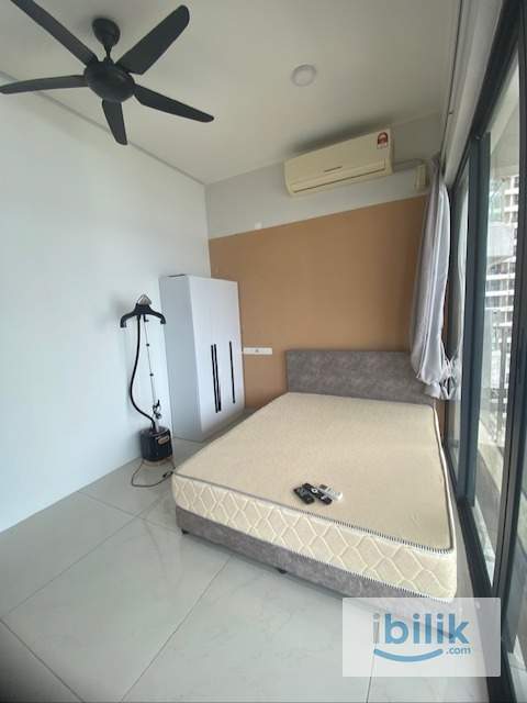 BIG BALCONY BEDROOM WITH FULL SEA VIEW – Country Garden Danga Bay - Image 3