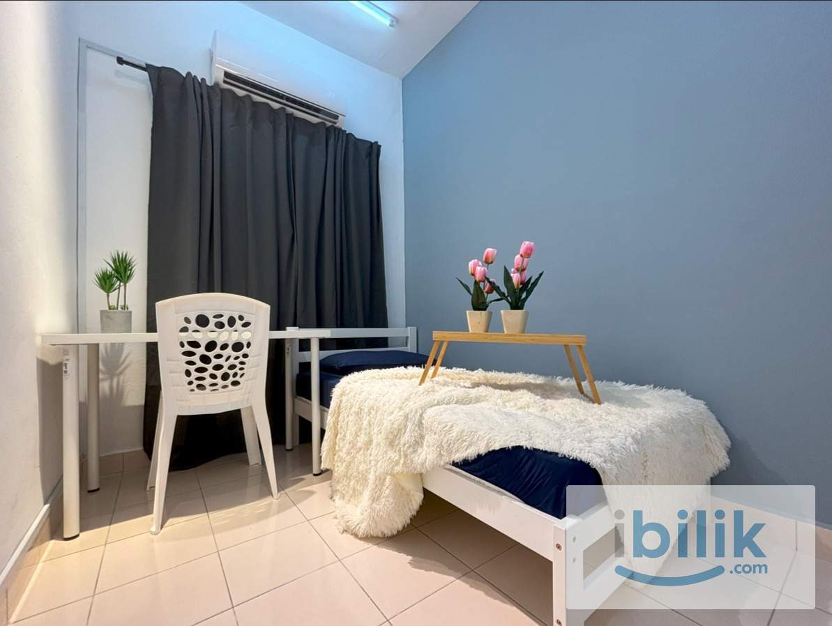 🔥PREMIUM FEMALE SINGLE ROOM!🏡WELL RENOVATED🔥SERI KEMBANGAN Desa Saujana - Image 1