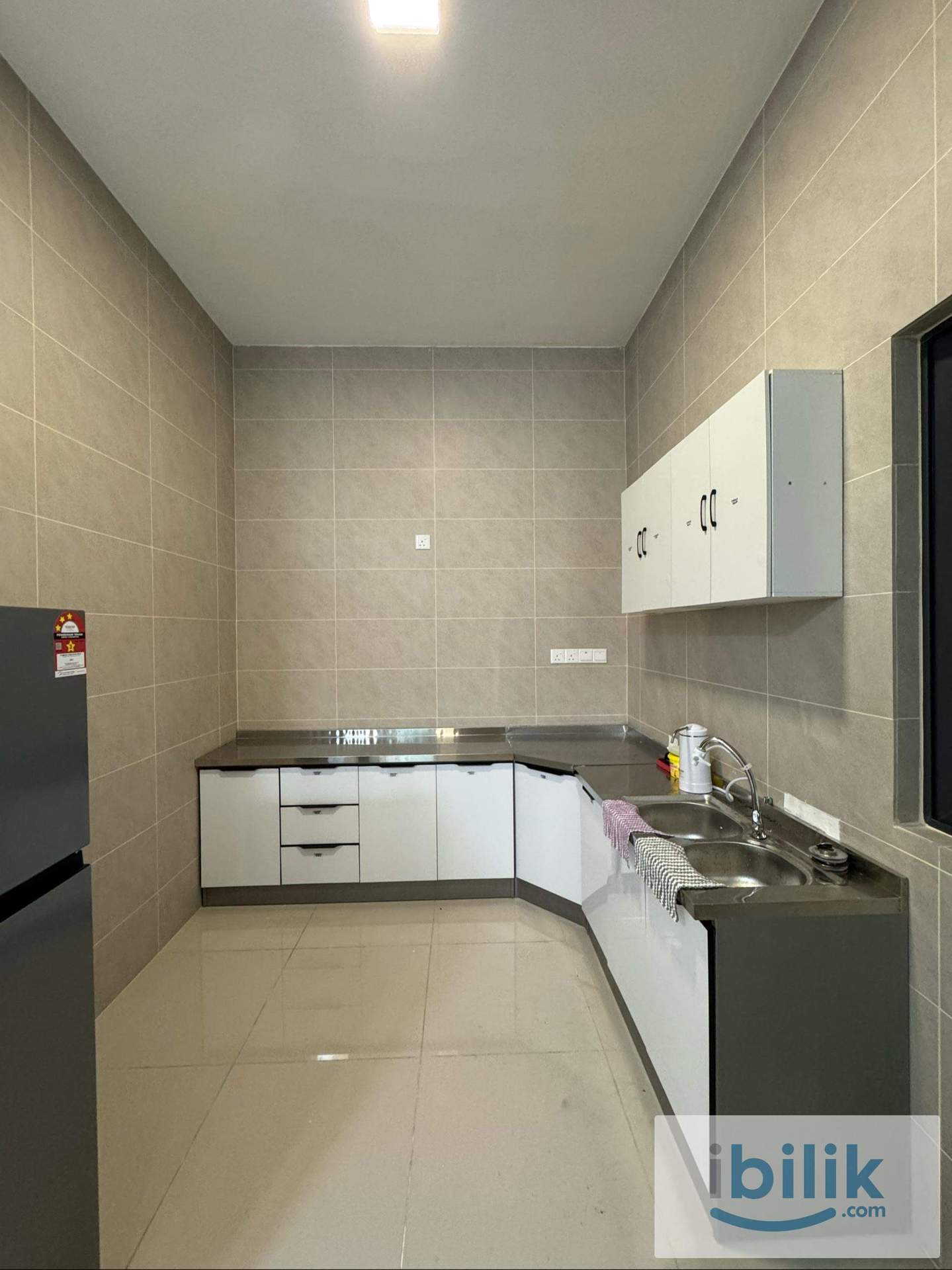 Middle room at Verando Residence (Free rental promotion) - Image 4