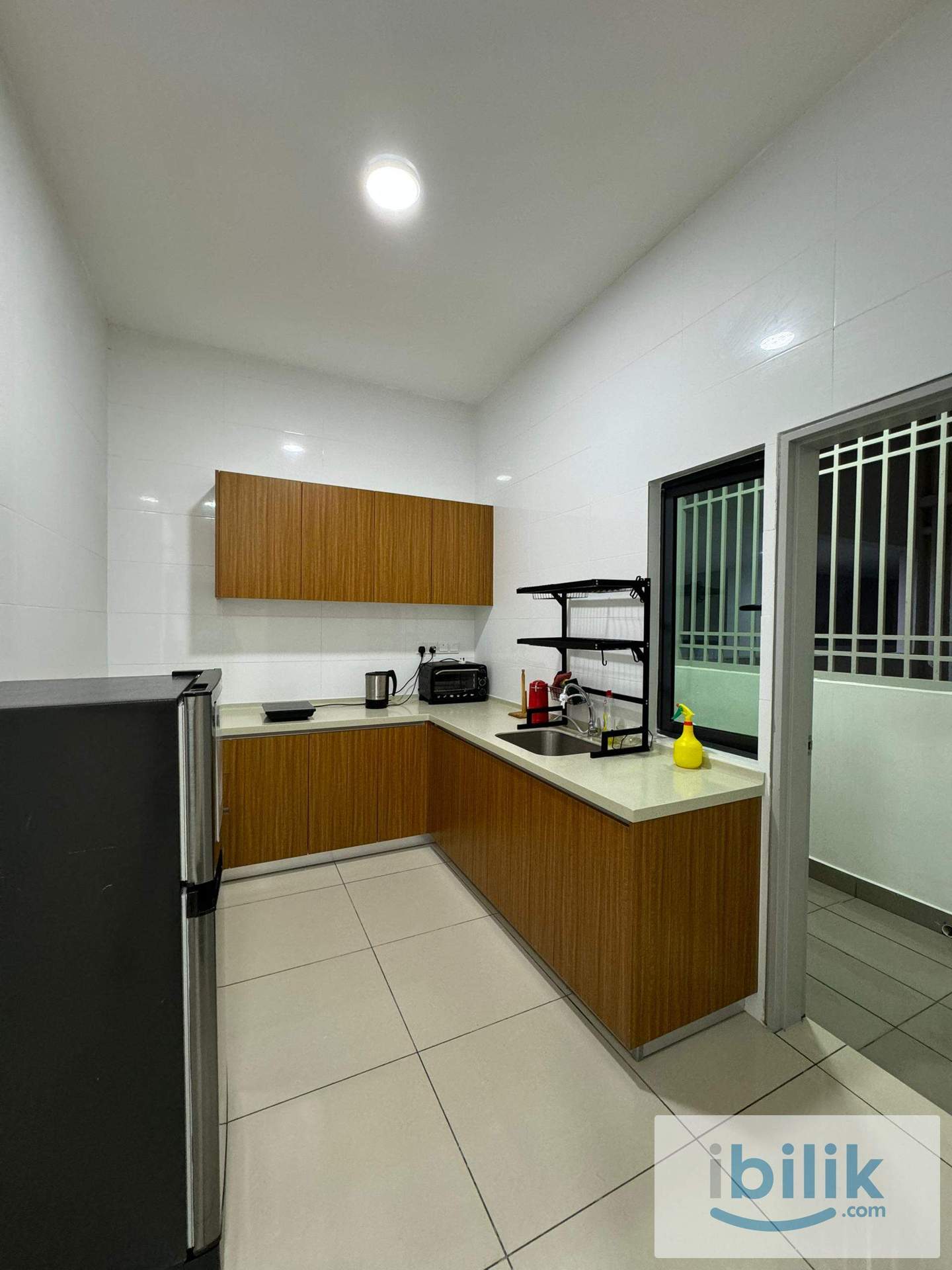 Middle room at Verando Residence (Free rental promotion) - Image 3