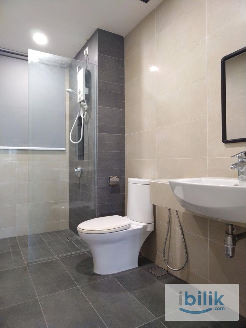 Medium Room @ Epic Residence JB – Fully Furnished, Female Only - Image 5