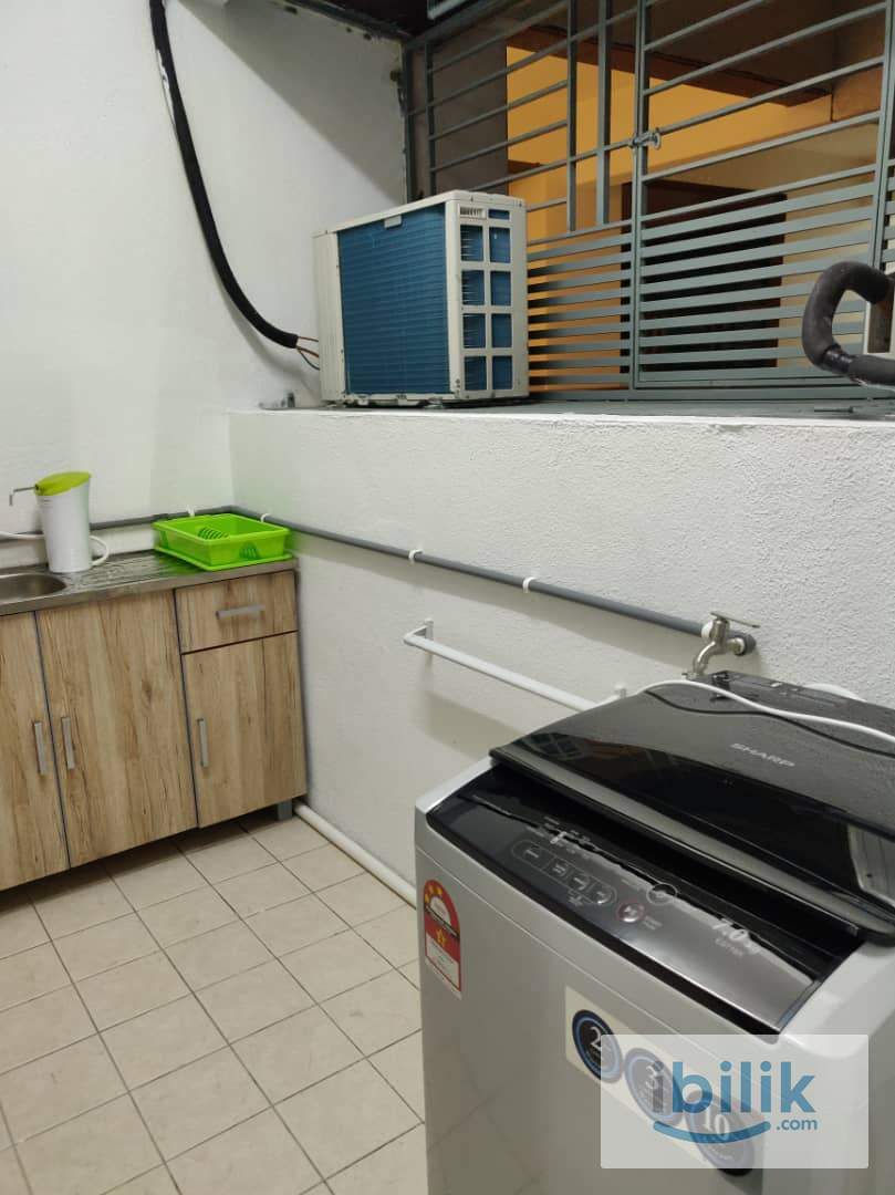 Axis Residence Private MALE room, 2 min walk Pandan Indah LRT, KLCC, KL Sentral - Image 4